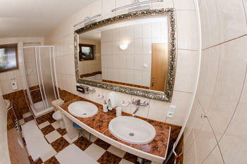 Hotel Sachticka Špania Dolina Extérieur photo